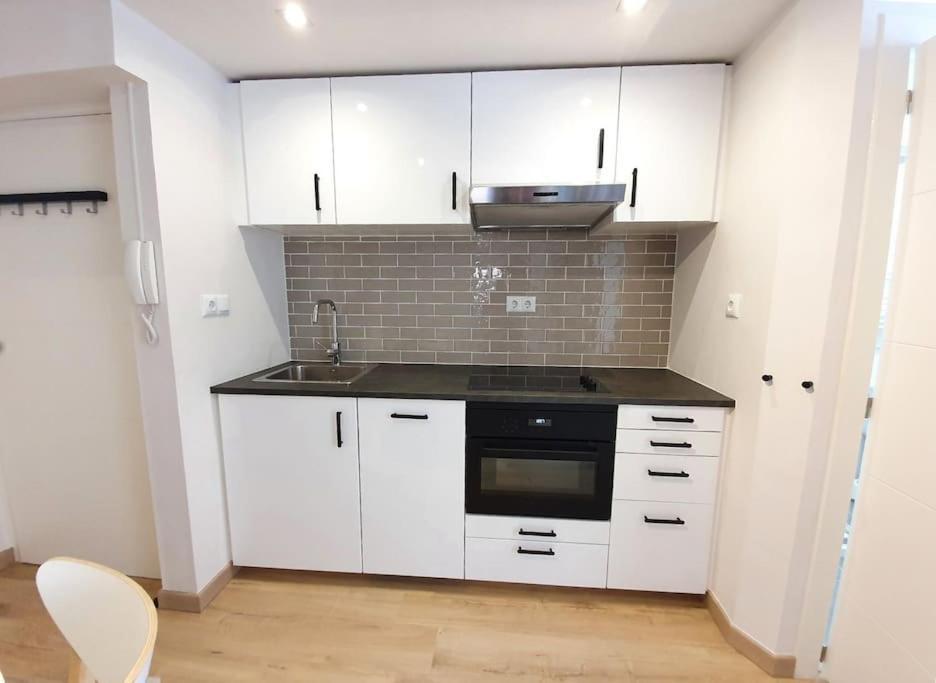 Acogedor Piso En El Centro De Sabinanigo Apartamento Exterior foto