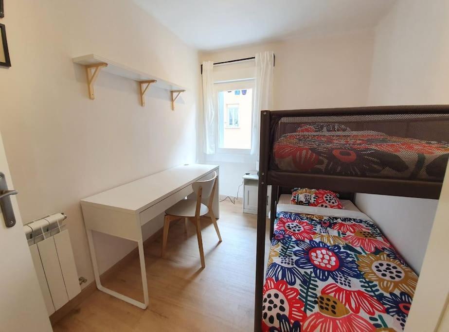 Acogedor Piso En El Centro De Sabinanigo Apartamento Exterior foto